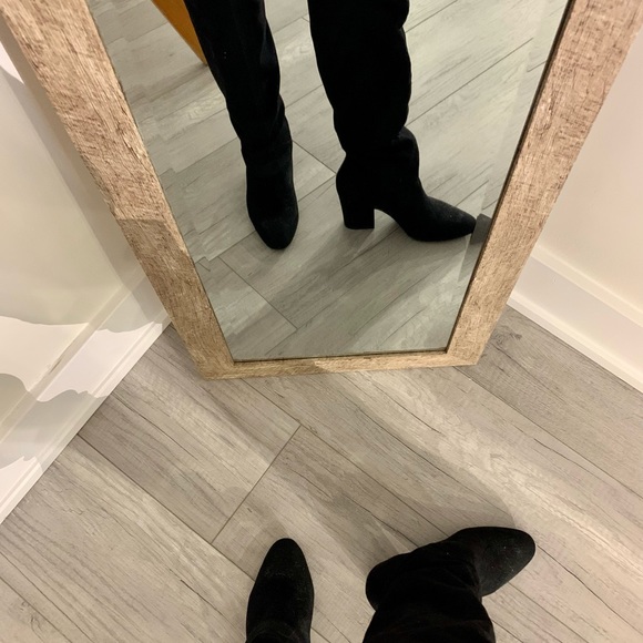 SOLD H&M | Black below-knee boots - Picture 2 of 4